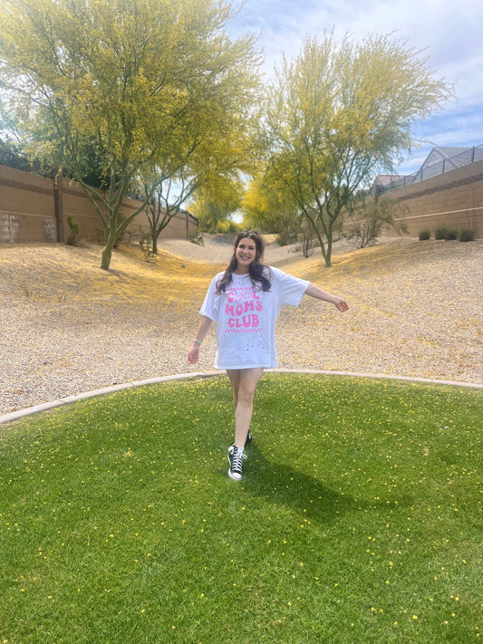 Cool moms club distressed oversized tee